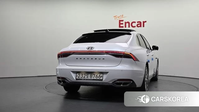 Hyundai The New Grandeur IG id 4459001 из Кореи 29