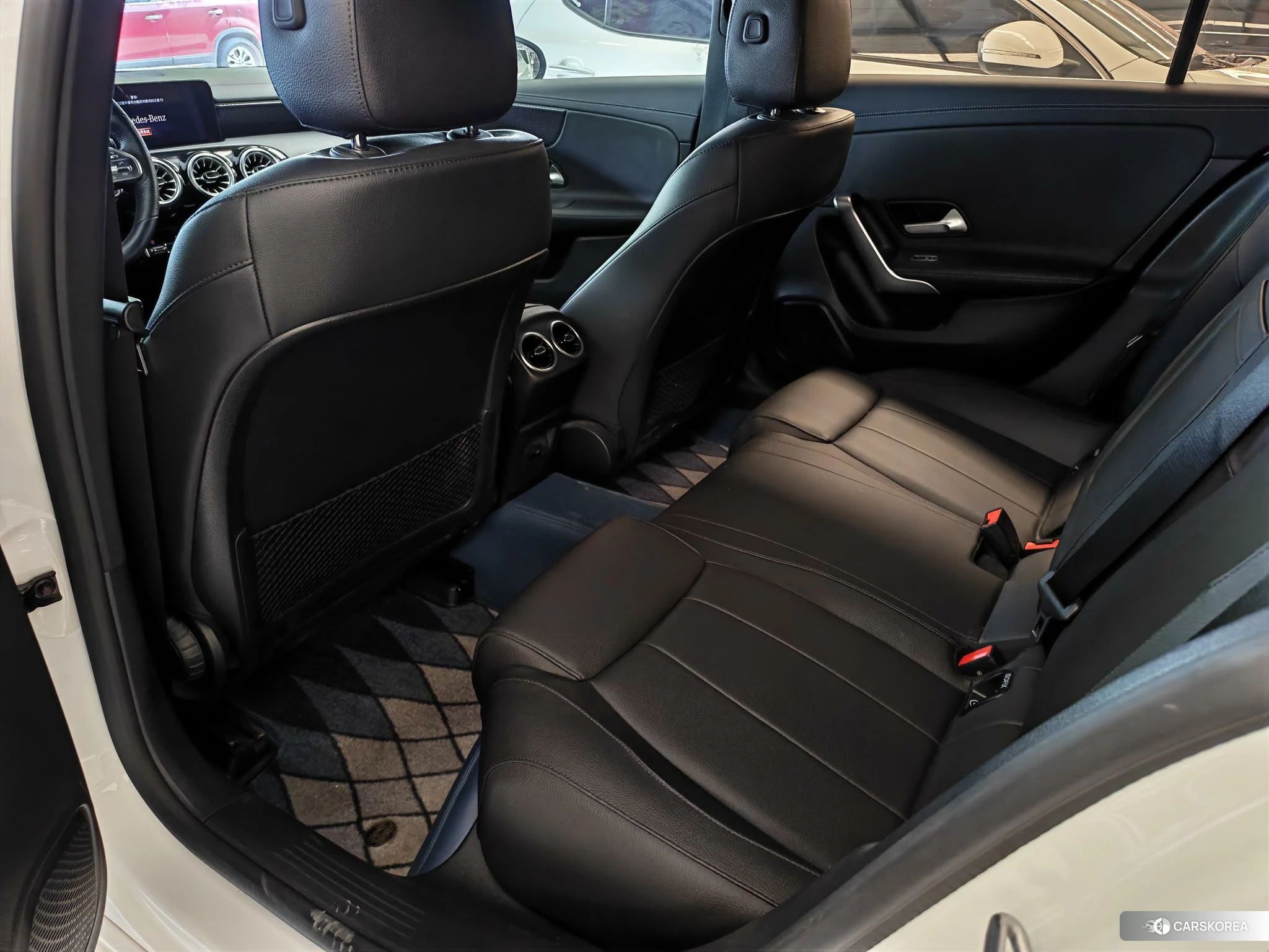 Mercedes-Benz Class A 2021 Белый из Китая, фото 4