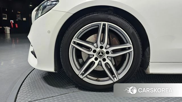 Mercedes-Benz E-Class W213 id 4604726 из Кореи 26