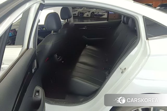 Roewe i5 id 4213896 из Китая 11