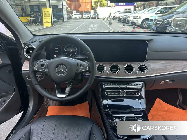 Mercedes-Benz E-class id 4240645 из Китая 10