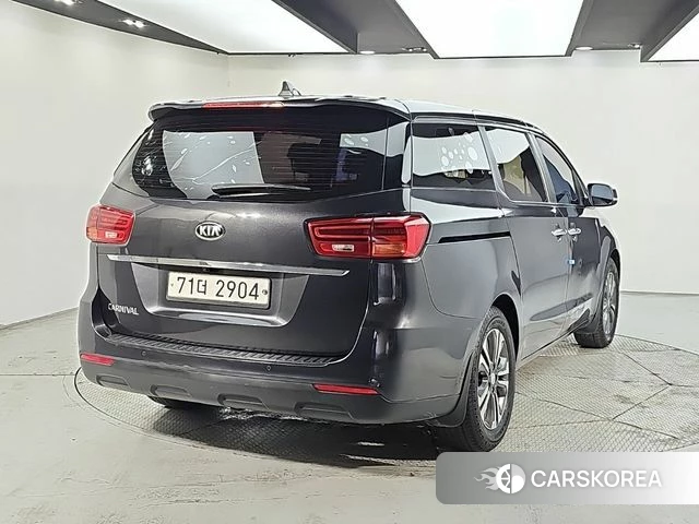 Kia The New Carnival id 4895541 из Кореи 12