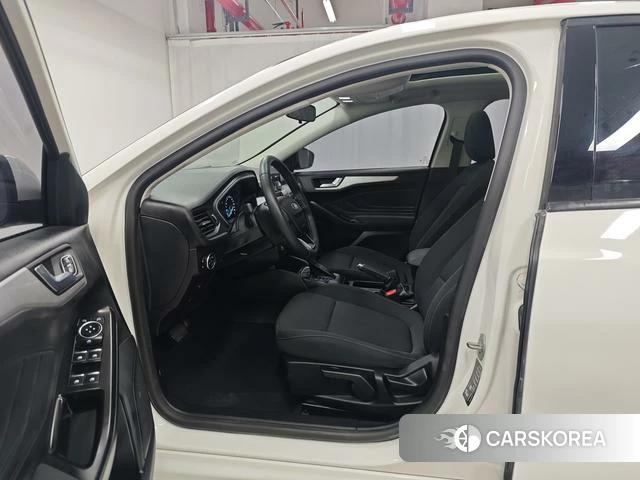 Ford Fox id 4209792 из Китая 14