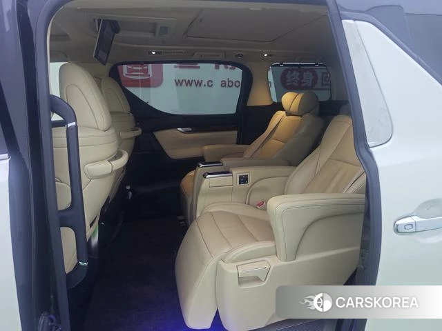 Toyota Elfa id 4239364 из Китая 9