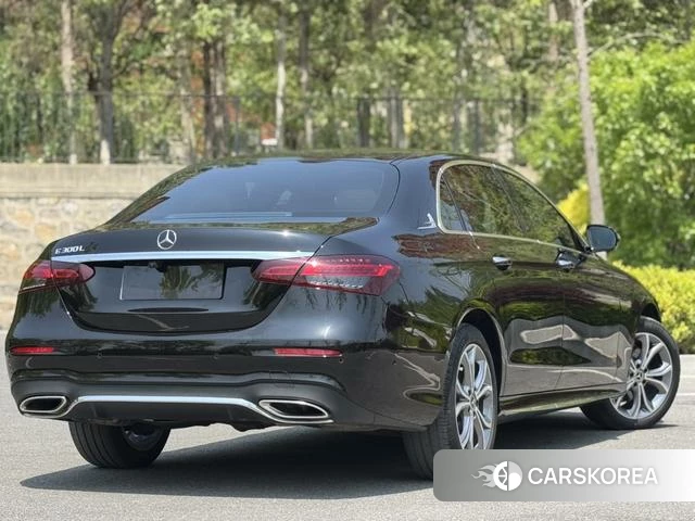 Mercedes-Benz E-class 2021 Черный из Китая, фото 4