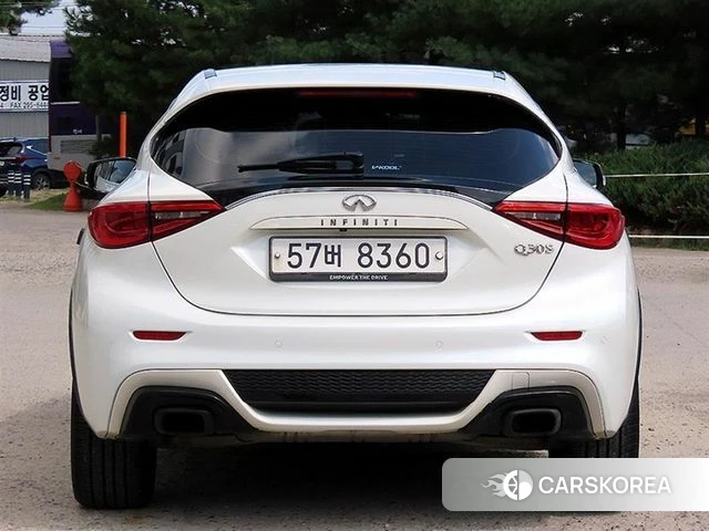 Infiniti Q30 id 4755358 из Кореи 14