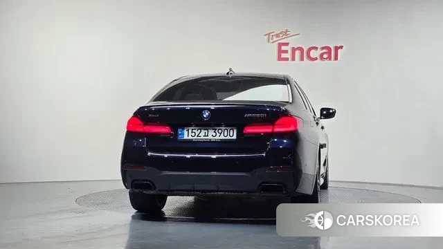 BMW 5 Series (G30) id 3479212 из Кореи 14