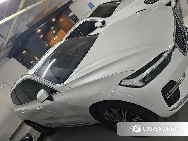 Volvo XC60 second Generation 2022 Белый из Кореи, фото 4