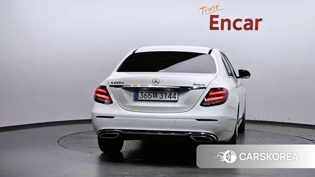 Mercedes-Benz E-Class W213 id 3170752 из Кореи 14