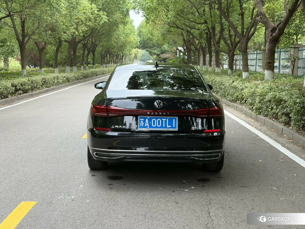 Volkswagen Passat 2024 Черный из Китая, фото 5