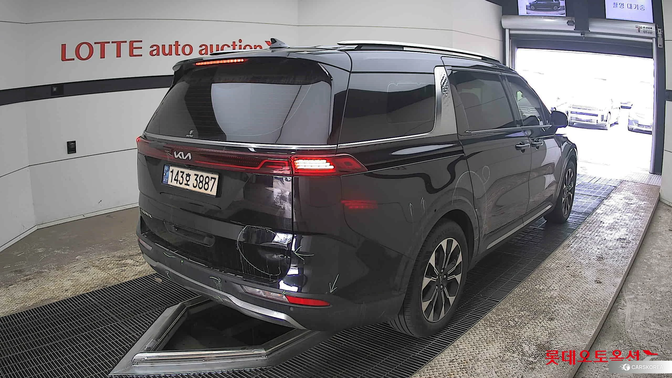 Kia Carnival id 3888430 из Кореи 33