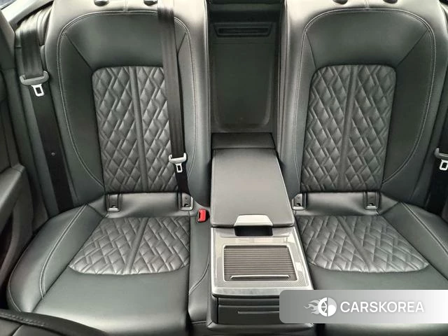 Audi A6L id 4307097 из Китая 20