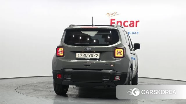 Jeep Renegade id 4178429 из Кореи 14