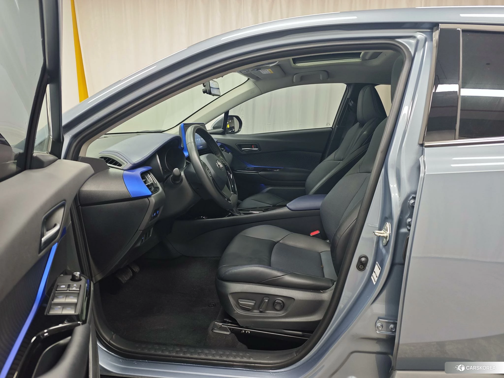 Toyota C-HR id 4473646 из Китая 14