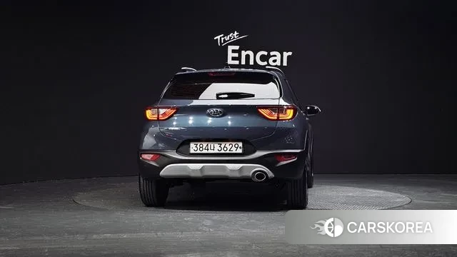 Kia Stonic id 3525896 из Кореи 14