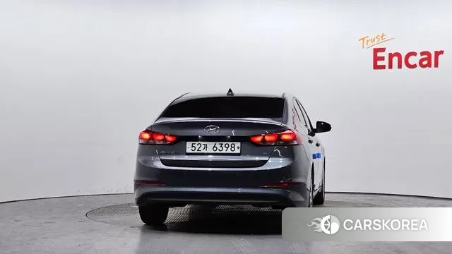 Hyundai Avante AD id 3728678 из Кореи 14