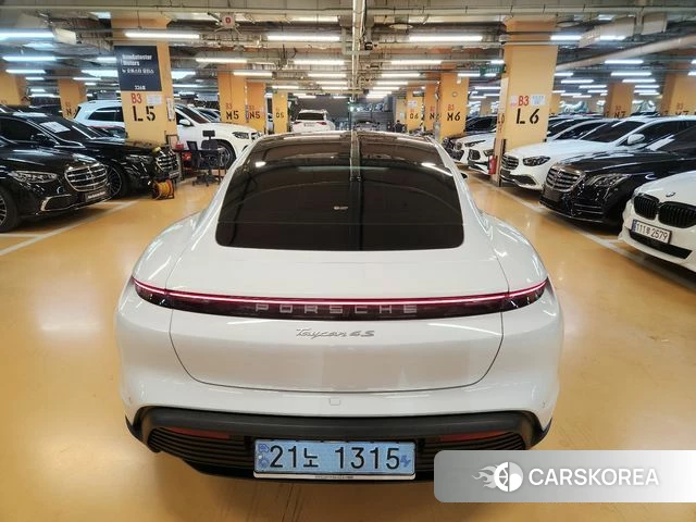 Porsche Taycan id 4383273 из Кореи 14