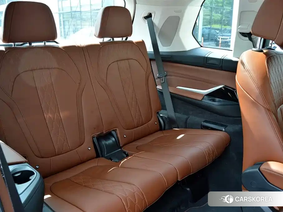 BMW X7 id 4599667 из Китая 10