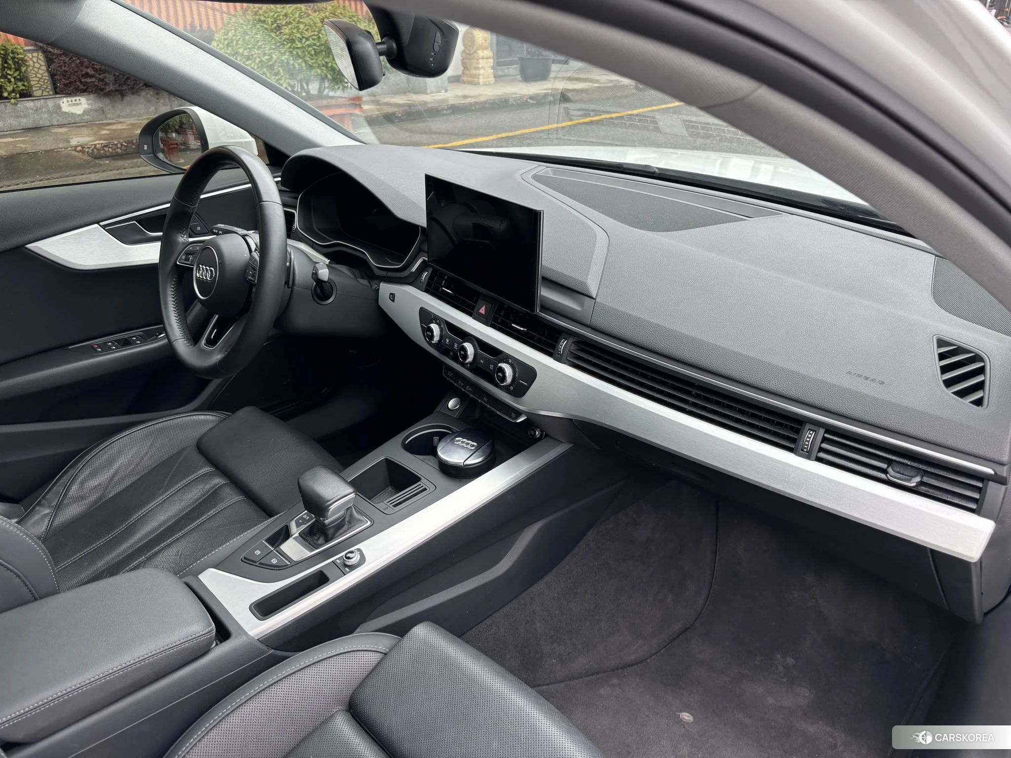 Audi A4L id 4485368 из Китая 10