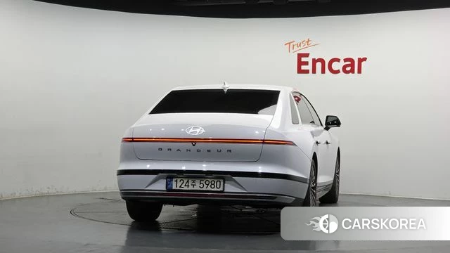 Hyundai Grandeur Hybrid (GN7) id 4523567 из Кореи 14