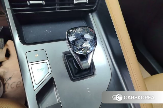 Roewe eRX5 id 4242571 из Китая 11