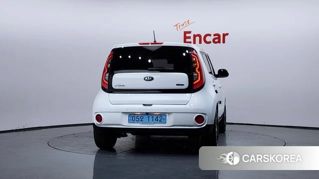 Kia Soul EV id 3845650 из Кореи 14
