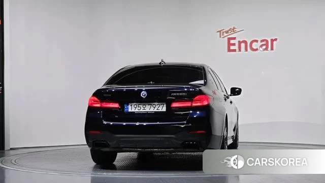 BMW 5 Series (G30) id 3405805 из Кореи 14