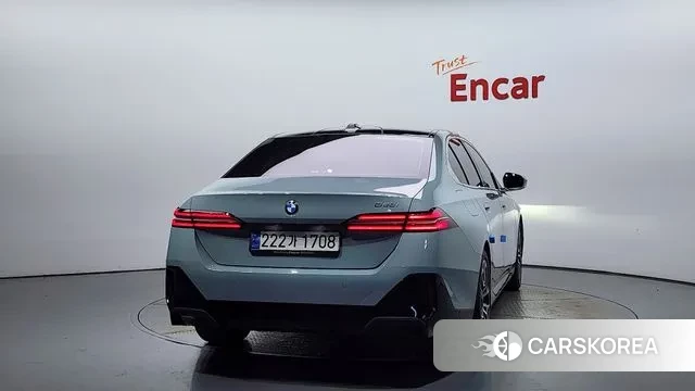 BMW 5 Series (G60) id 3057909 из Кореи 14