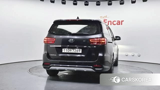 Kia The New Carnival id 4020120 из Кореи 14