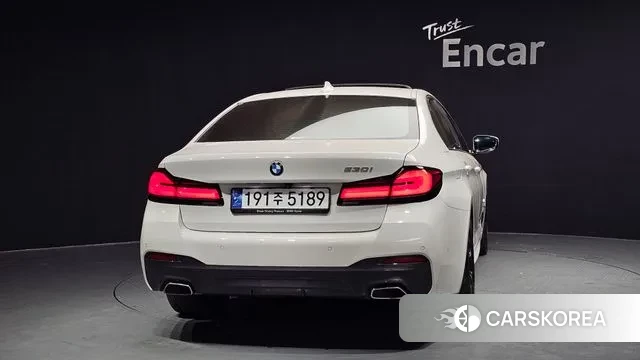 BMW 5 Series (G30) id 3706943 из Кореи 14