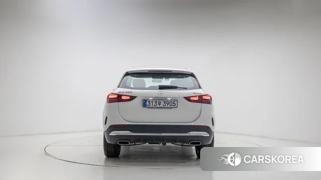 Mercedes-Benz GLA - Class H247 id 3739103 из Кореи 14