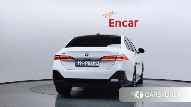 BMW 5 Series (G60) id 4590145 из Кореи 27