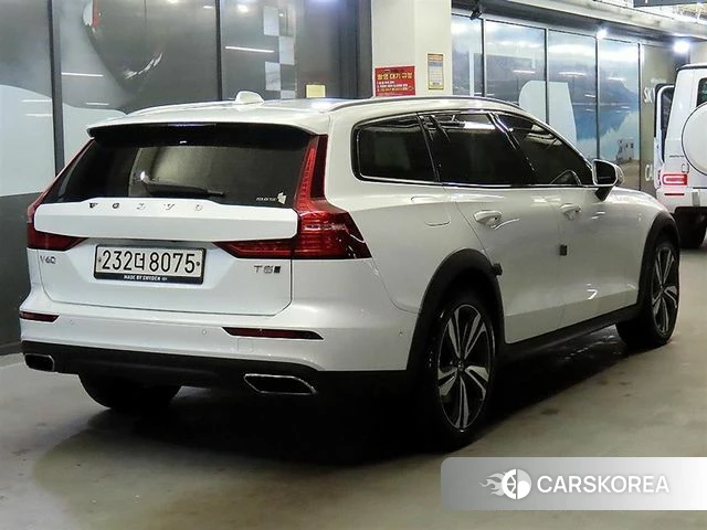Volvo V60 Cross-Country 2nd Generation id 3916962 из Кореи 14