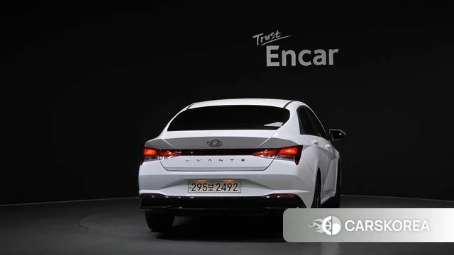 Hyundai Avante Hybrid (CN7) id 4630975 из Кореи 24