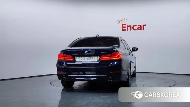 BMW 5 Series (G30) id 3801566 из Кореи 14