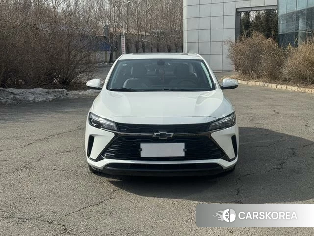 Chevrolet Cruze 2023 Белый из Китая, фото 6