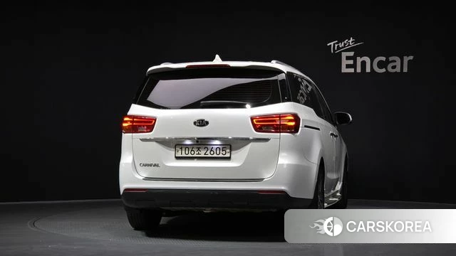 Kia The New Carnival id 3942653 из Кореи 14