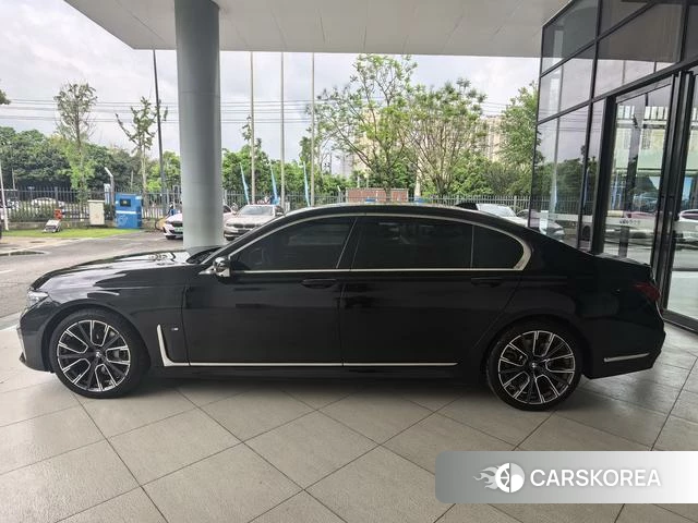 BMW 7 series 2022 Черный из Китая, фото 4