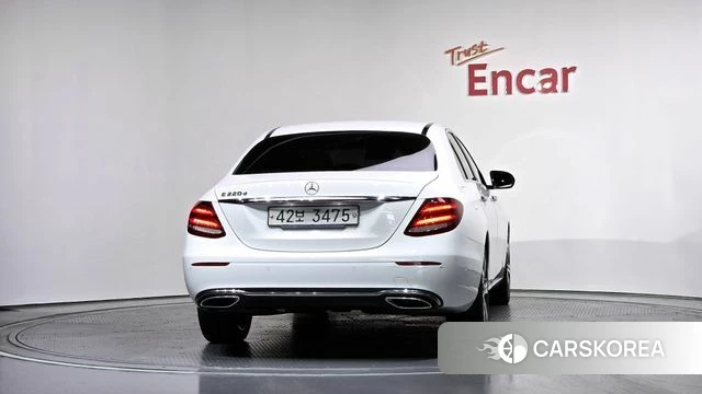 Mercedes-Benz E-Class W213 id 4496540 из Кореи 26
