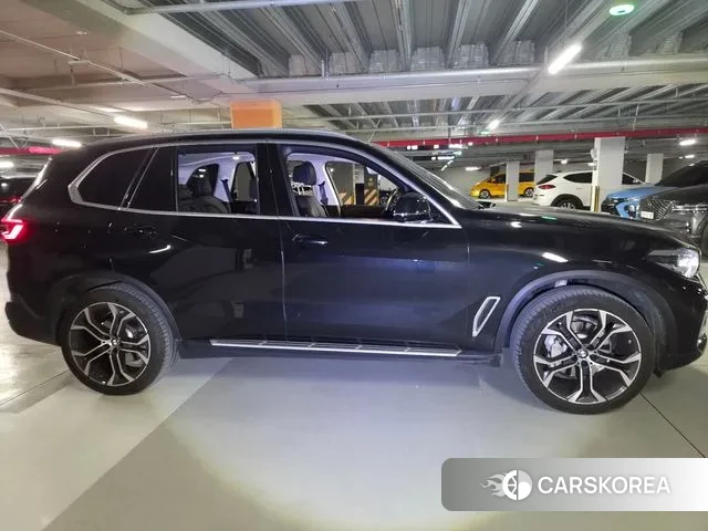 BMW X5 (G05) 2021 Черный из Кореи, фото 4