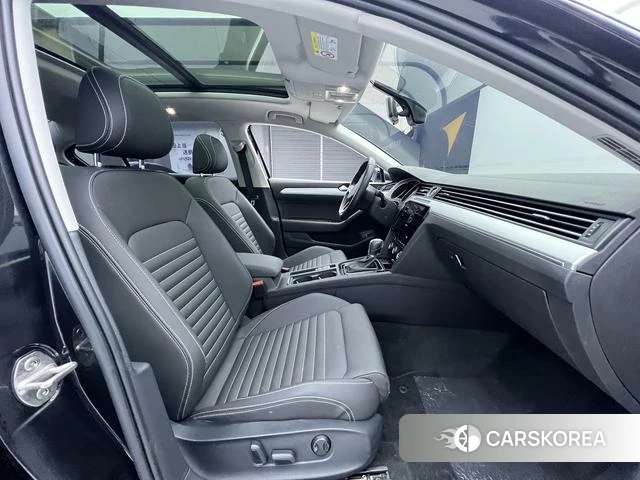 Volkswagen Magotan id 4273633 из Китая 18