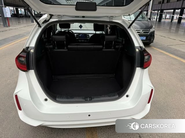 Honda Fit 2023 Белый из Китая, фото 6