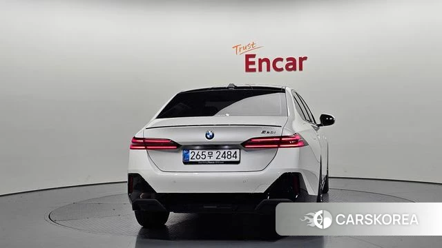 BMW 5 Series (G60) id 4629899 из Кореи 29