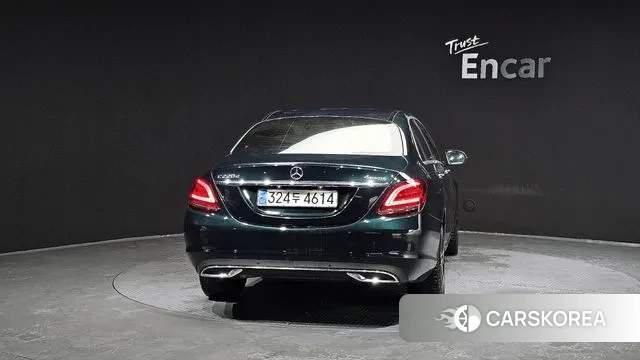 Mercedes-Benz C-Class W205 id 3713659 из Кореи 14