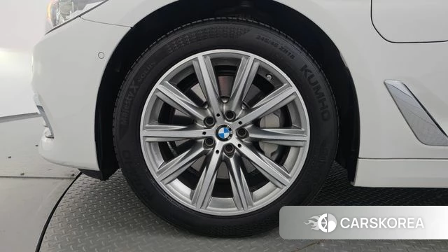 BMW 5 Series (G30) id 4245175 из Кореи 29