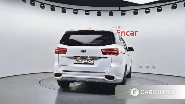 Kia The New Carnival id 4531010 из Кореи 14