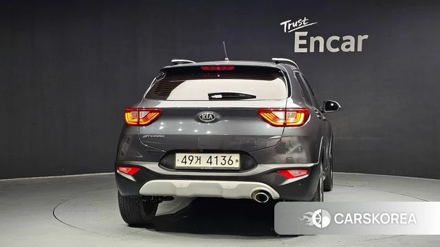 Kia Stonic id 3880006 из Кореи 14