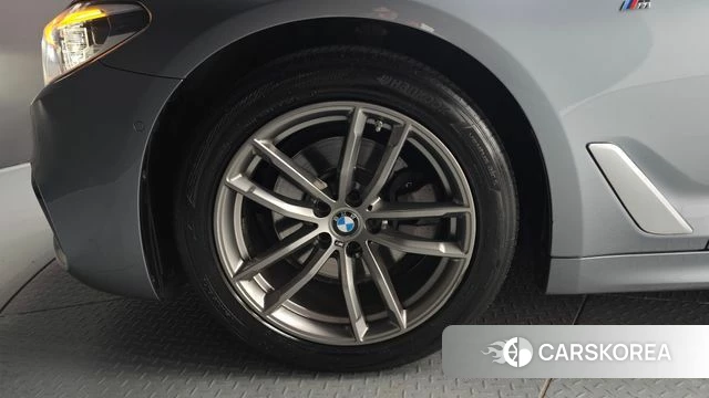 BMW 5 Series (G30) id 4521007 из Кореи 27