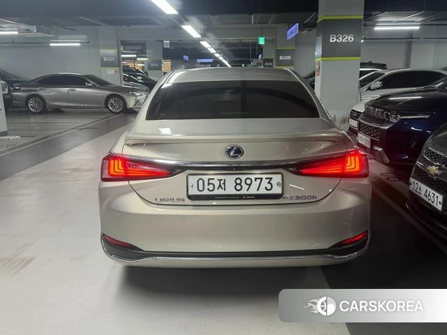 Lexus ES300h 7th generation id 4638093 из Кореи 10