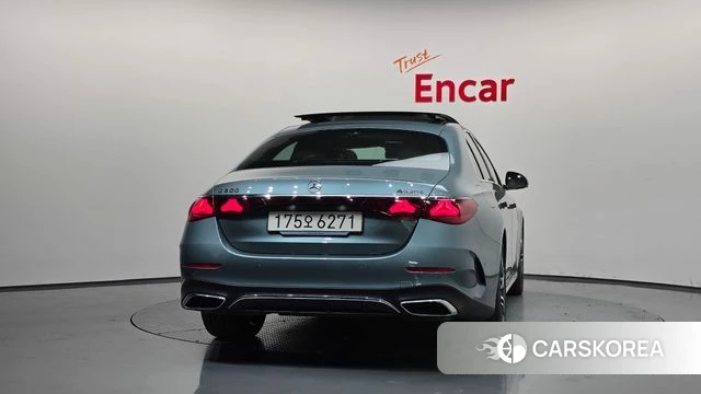 Mercedes-Benz E-Class W214 id 4897805 из Кореи 25